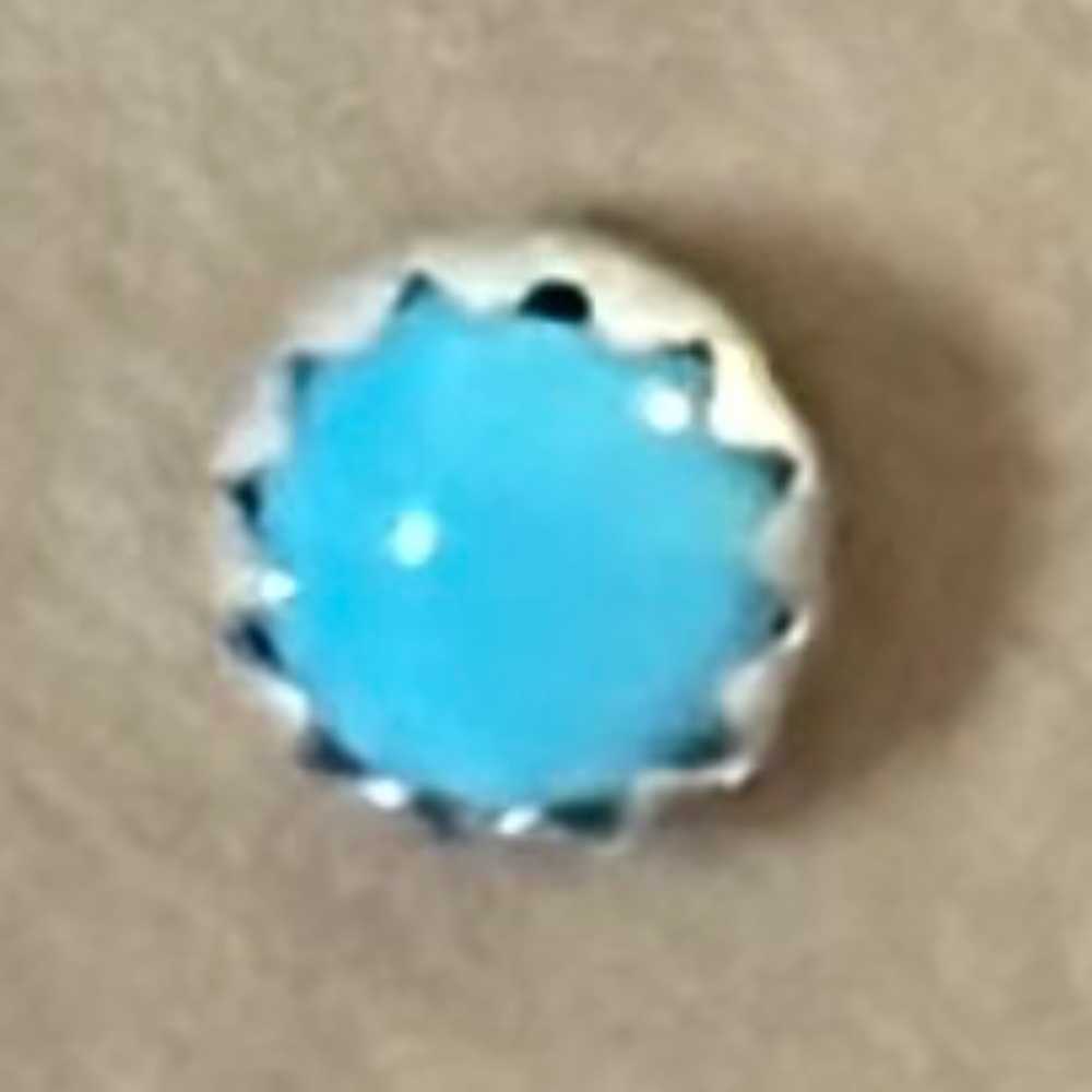 925 SS – Navajo small round Blue sleeping, beauty turquoise stud earrings - Picture 4 of 12